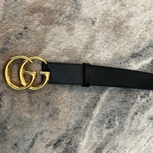 Like new Gucci belt! 100% authentic! Barely worn!